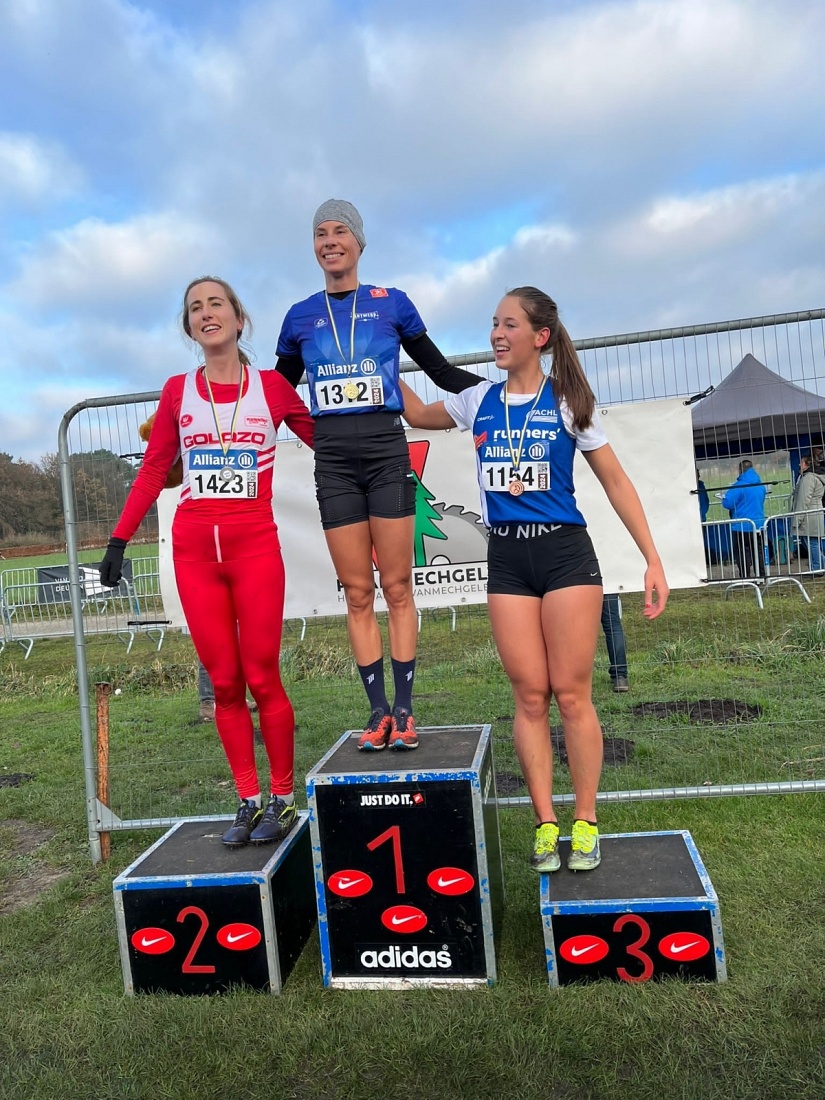 podiumfoto's veldloop 2/12